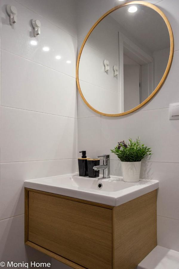 M&R Apartament Smart&Bright Batorego 16, Netflix, Free Wifi, Metro I Park Pole Mokotowskie, Stodola, Self Check-In, 5 Minut Od Centrum Warszawa Exteriör bild
