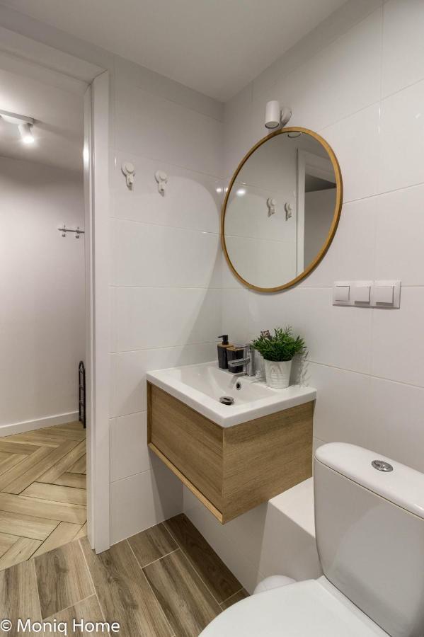 M&R Apartament Smart&Bright Batorego 16, Netflix, Free Wifi, Metro I Park Pole Mokotowskie, Stodola, Self Check-In, 5 Minut Od Centrum Warszawa Exteriör bild